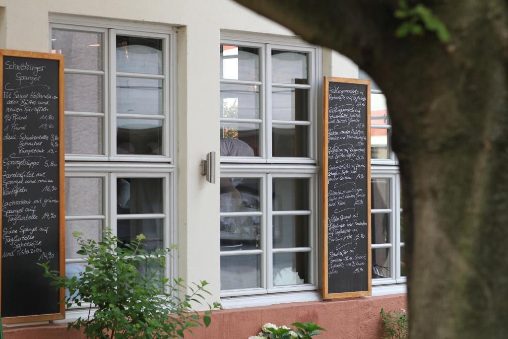 Zur Goldenen Krone Ladenburg Buitenkant foto